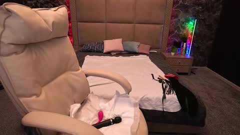 Kira online show from February 26, 10:42 pm