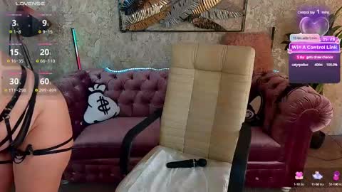 Kira online show from March 4, 2:42 pm