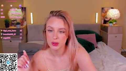 Snapshot of kiraruiz chatting on February 3, 2:53 am Kira online show from February 3, 2:53 am