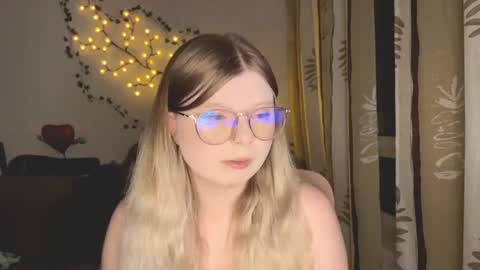 KiraYume online show from August 3, 8:12 pm