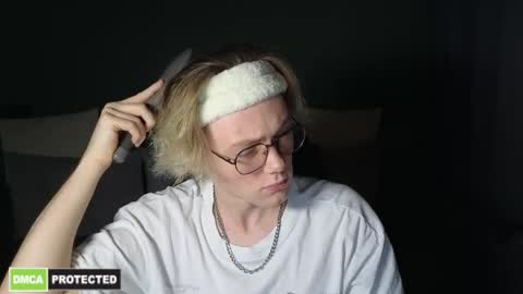 Kirill and Andrey online show from April 7, 1:06 am