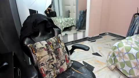 kriss online show from September 15, 12:38 pm