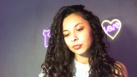 Snapshot of kiss_ameliaa chatting on February 23, 2:04 pm kiss_ameliaa online show from February 23, 2:04 pm