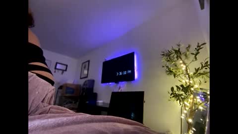 Kissah Kreampuff online show from February 1, 11:36 pm