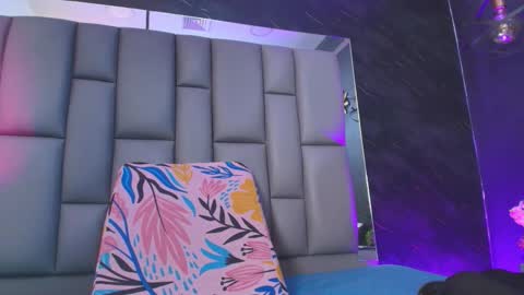 BELLA FLAME online show from November 24, 7:02 pm