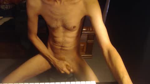 Snapshot of kissmycockandballs chatting on November 26, 6:58 am Your Man online show from November 26, 6:58 am