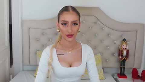 Natalie online show from December 14, 2:44 pm