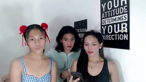 kissykittenx_ online show from April 6, 5:52 am