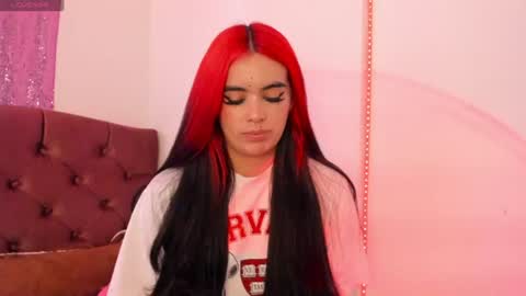 Lily online show from June 12, 7:35 pm