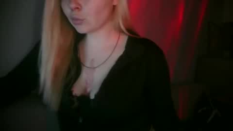 Snapshot of kit_katiki1 chatting on January 31, 11:47 pm kit katiki1 online show from January 31, 11:47 pm