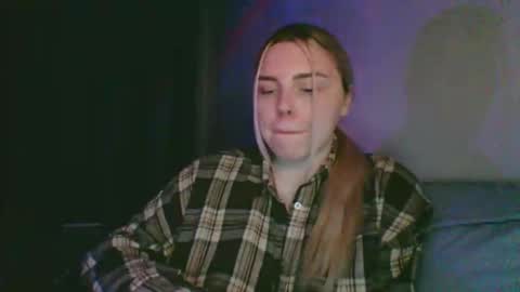 Snapshot of kit_katiki1 chatting on February 11, 3:22 am kit katiki1 online show from February 11, 3:22 am