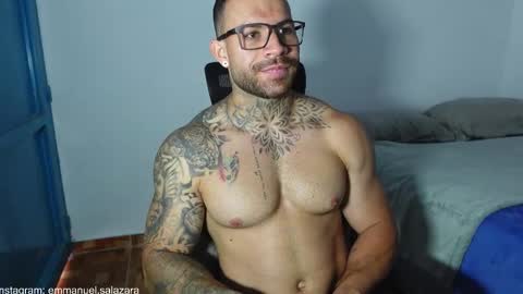 Snapshot of kite__ chatting on December 24, 12:33 pm kite__ online show from December 24, 12:33 pm