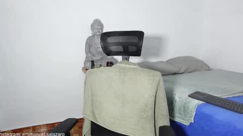 Snapshot of kite__ chatting on December 25, 11:31 pm kite__ online show from December 25, 11:31 pm