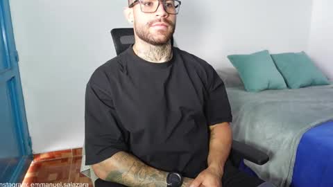 Snapshot of kite__ chatting on December 27, 2:33 pm kite__ online show from December 27, 2:33 pm