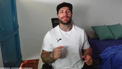 Snapshot of kite__ chatting on January 7, 6:24 pm kite__ online show from January 7, 6:24 pm