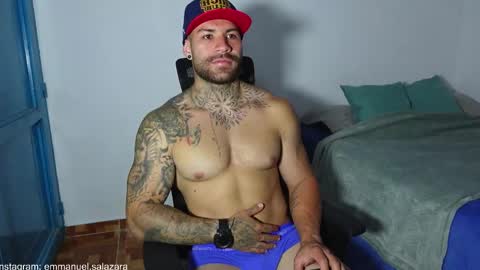 Snapshot of kite__ chatting on January 15, 3:33 am kite__ online show from January 15, 3:33 am