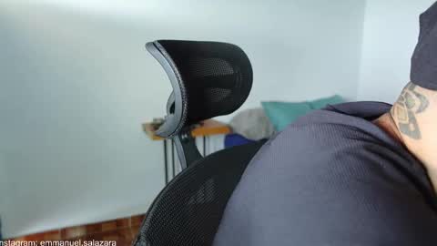 Snapshot of kite__ chatting on January 28, 5:14 pm kite__ online show from January 28, 5:14 pm