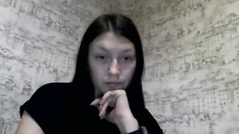 kiti_kitiss online show from February 5, 6:15 pm