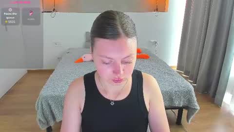 kitkatvel online show from June 15, 5:53 am