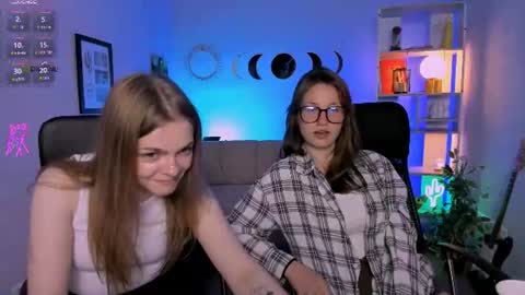 Snapshot of kitniss_dreamy chatting on July 12, 8:55 pm kitniss online show from July 12, 8:55 pm