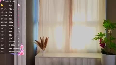 The sexy fox Kitsune online show from February 28, 6:03 am