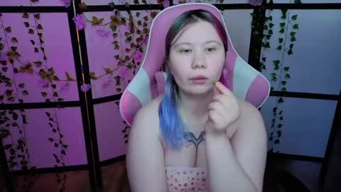 kitsune_little online show from May 31, 12:34 pm