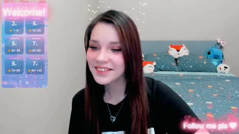 Snapshot of kitten_alisa chatting on December 15, 6:23 pm Alissa online show from December 15, 6:23 pm