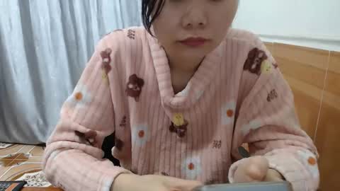 kitti_baby2x online show from November 7, 1:38 am
