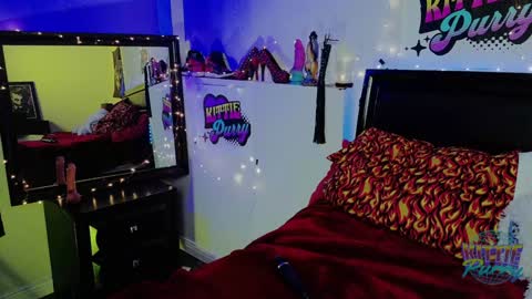 Snapshot of kittiepurry chatting on January 15, 7:37 am Kittie Purry online show from January 15, 7:37 am