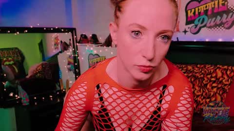 Snapshot of kittiepurry chatting on February 27, 3:47 am Kittie Purry online show from February 27, 3:47 am