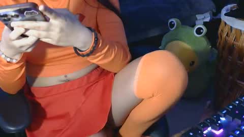 Snapshot of kittimisa chatting on March 3, 12:06 am kittimisa online show from March 3, 12:06 am