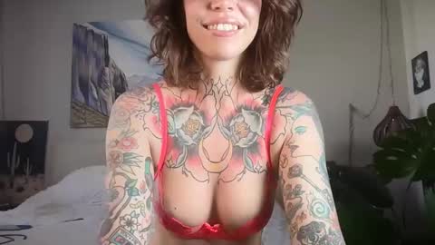 kittjones33 online show from May 11, 5:10 pm