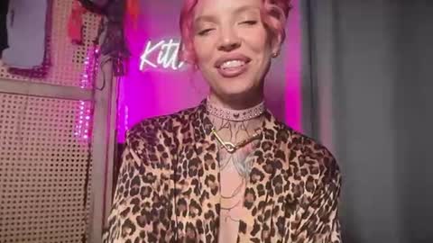 kittjones33 online show from June 30, 9:05 pm