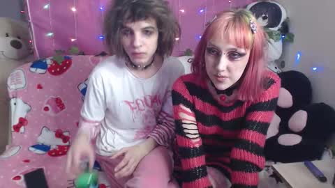 kitttywhisper online show from March 7, 11:29 am