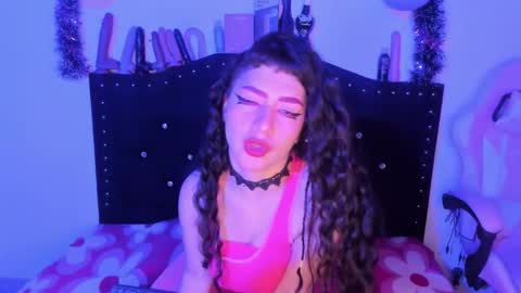 kitty__chs online show from February 6, 1:36 pm