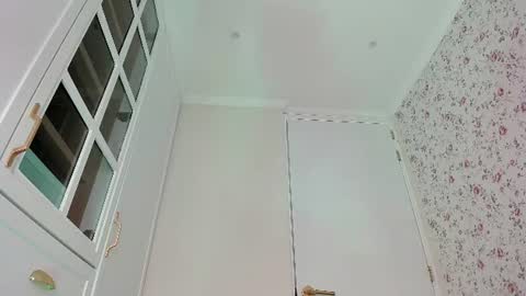 Snapshot of kitty__sophie chatting on July 1, 7:02 pm sophie online show from July 1, 7:02 pm