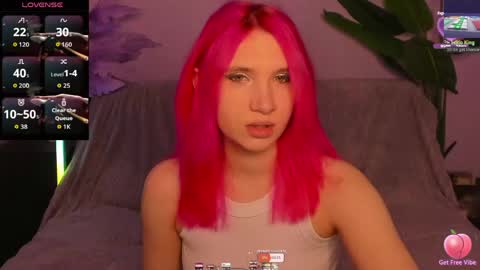 Snapshot of kitty_blondy chatting on April 16, 2:34 am kitty blondy online show from April 16, 2:34 am