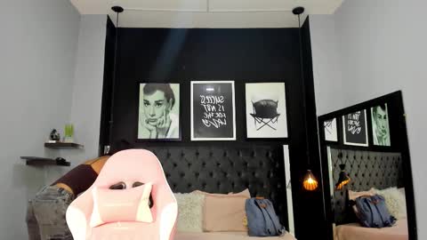 Kitty online show from September 13, 9:42 am