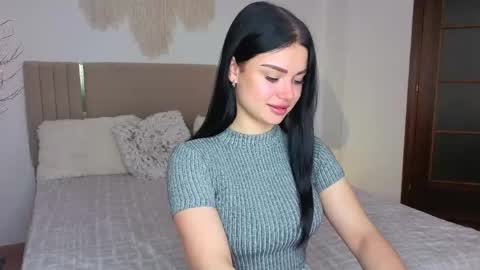 Snapshot of kitty_cut1ee_ chatting on June 6, 6:51 am kitty_cut1ee_ online show from June 6, 6:51 am