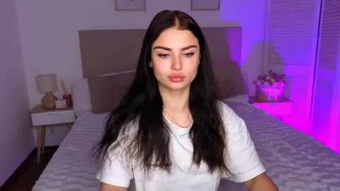 Snapshot of kitty_cut1ee_ chatting on July 18, 7:12 am kitty_cut1ee_ online show from July 18, 7:12 am