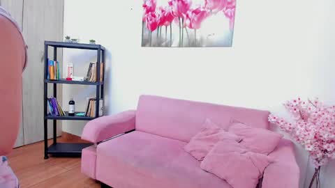 Snapshot of kitty_f00x chatting on May 31, 7:15 pm kitty_f00x online show from May 31, 7:15 pm