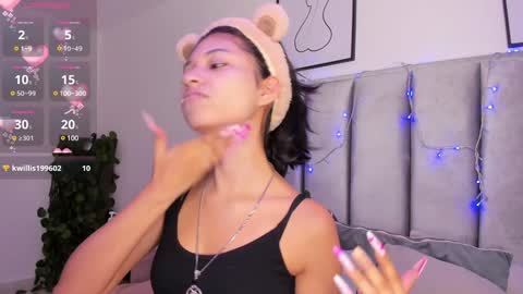 Camila online show from January 7, 2:31 am