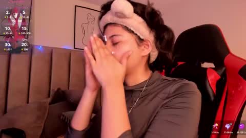 Camila online show from March 10, 2:39 am