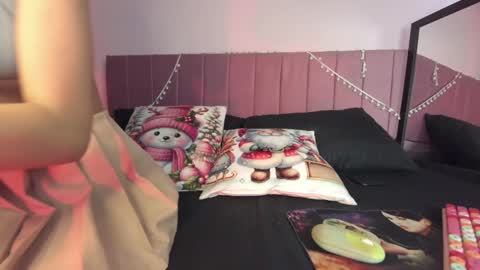 kitty_kryss online show from December 22, 3:09 pm