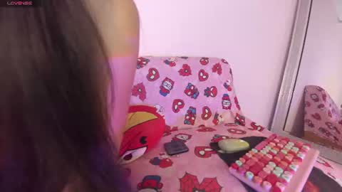 kitty_kryss online show from July 4, 1:39 pm