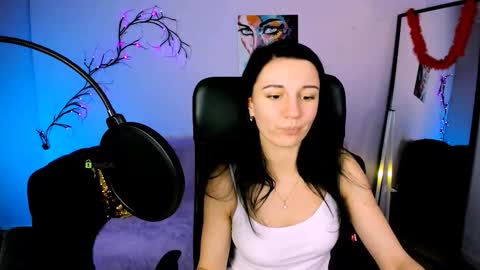 Snapshot of kitty_layy chatting on November 14, 1:32 pm kitty online show from November 14, 1:32 pm