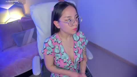 Kitty online show from May 26, 2:29 am