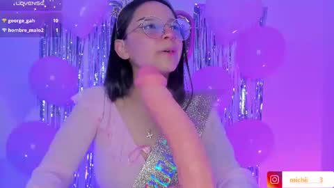 Snapshot of kitty_patitas_suavess chatting on June 20, 2:14 am Kitty online show from June 20, 2:14 am