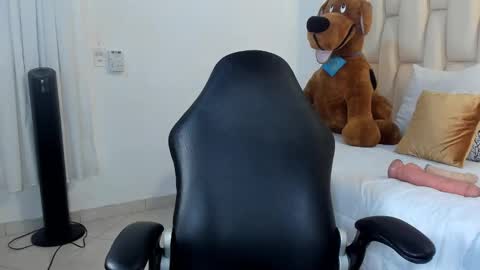 Kitty Rose online show from February 18, 11:50 am