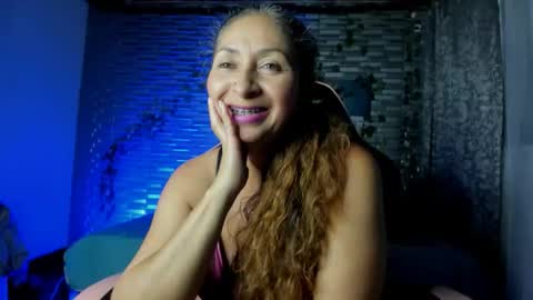 violet online show from December 1, 3:00 am